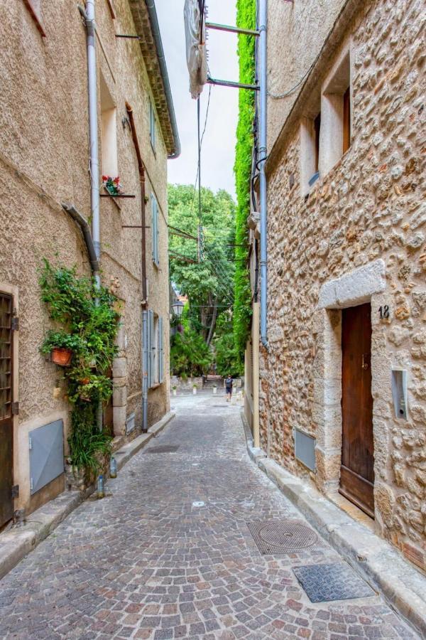 2-Star Apartment Close To Beaches And All Amenities アンティーブ エクステリア 写真